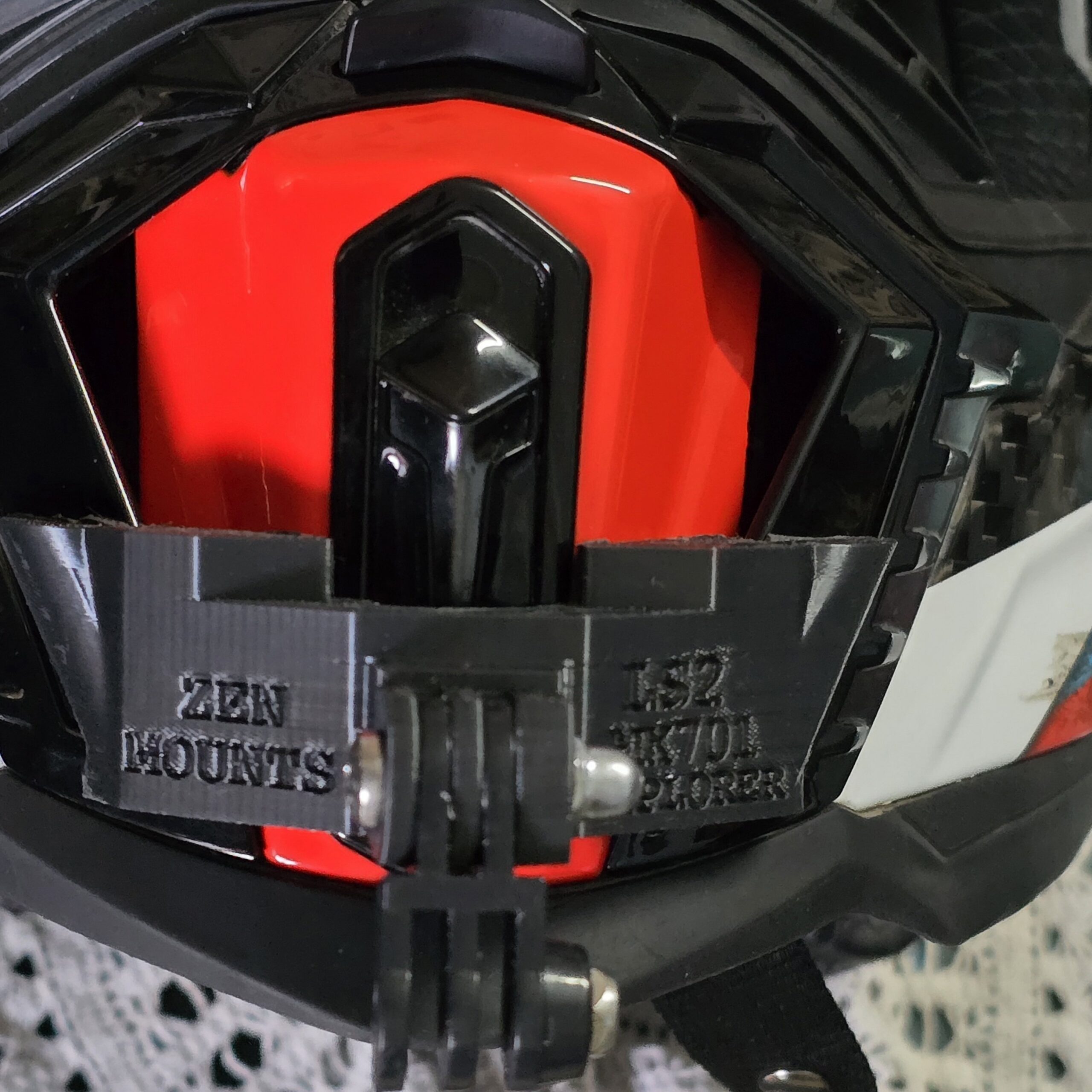 POV Chin Mount for LS2 MX701 Explorer Plus - Image 4