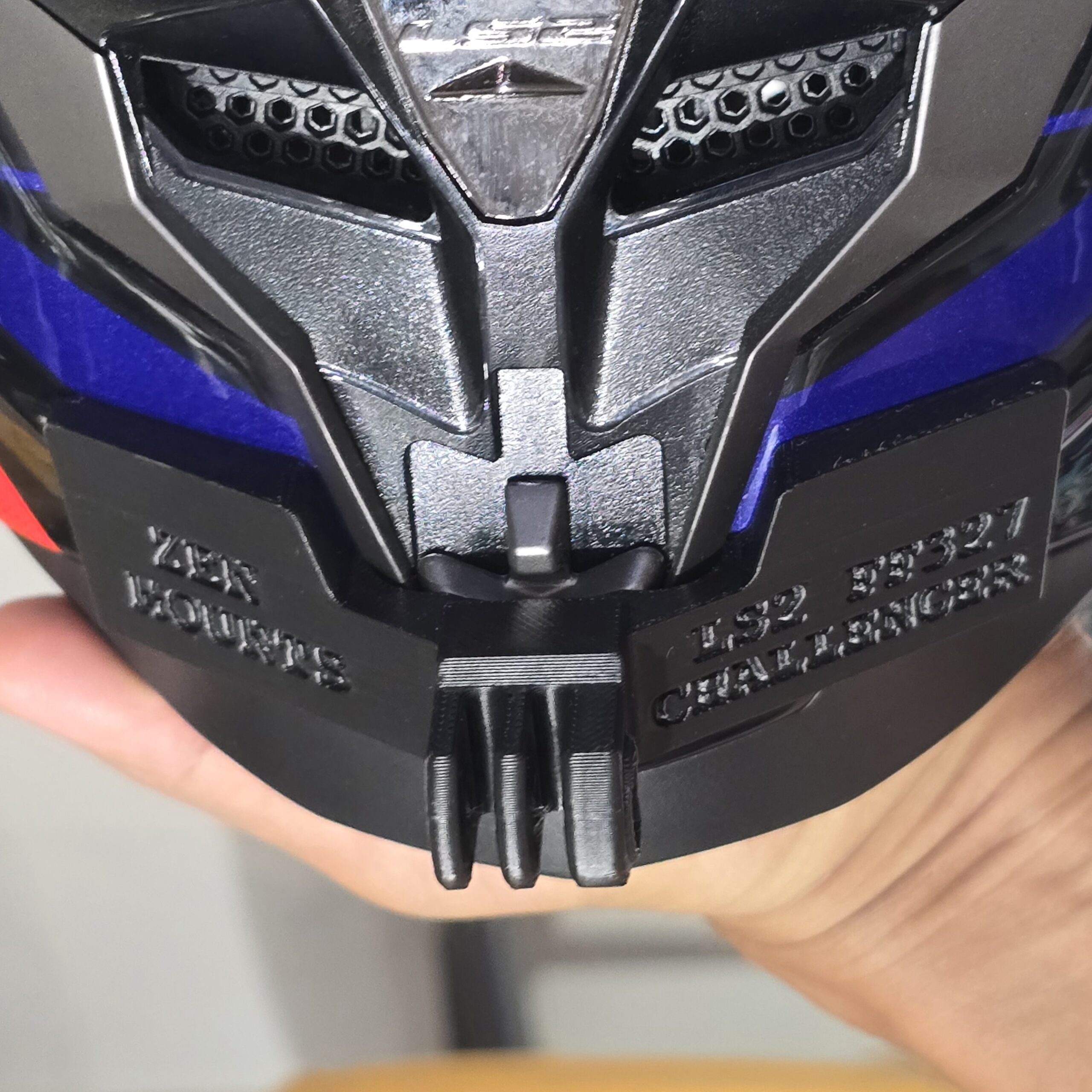 LS2 Challenger Chin Mount (FF327) - Image 4