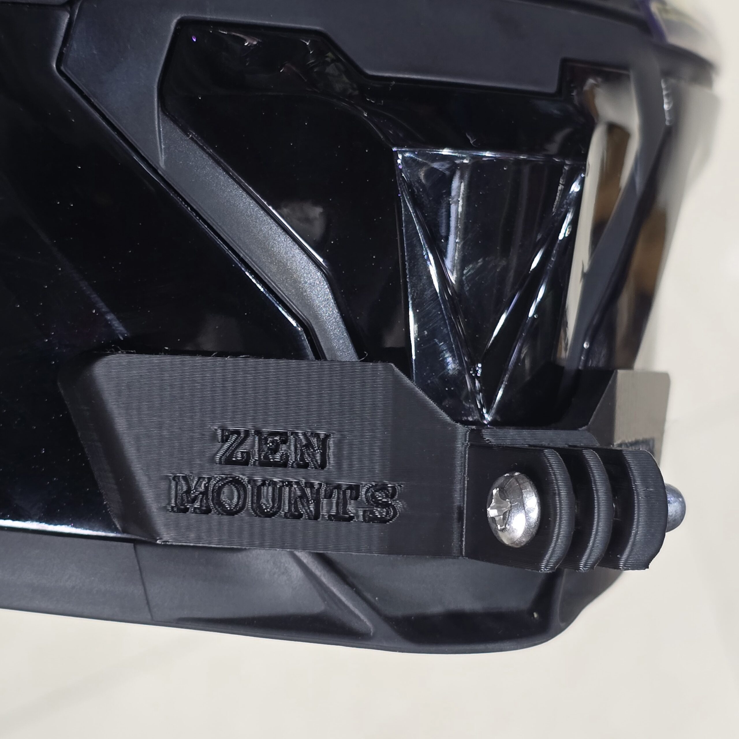 STUDDS HELIOS CHINMOUNT
