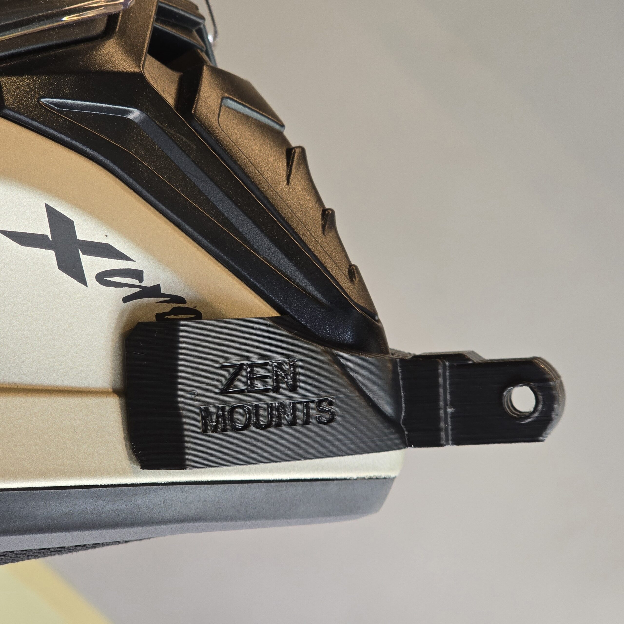 Helmet Chin Mount for AXOR XCROSS DUAL VISOR - Image 2