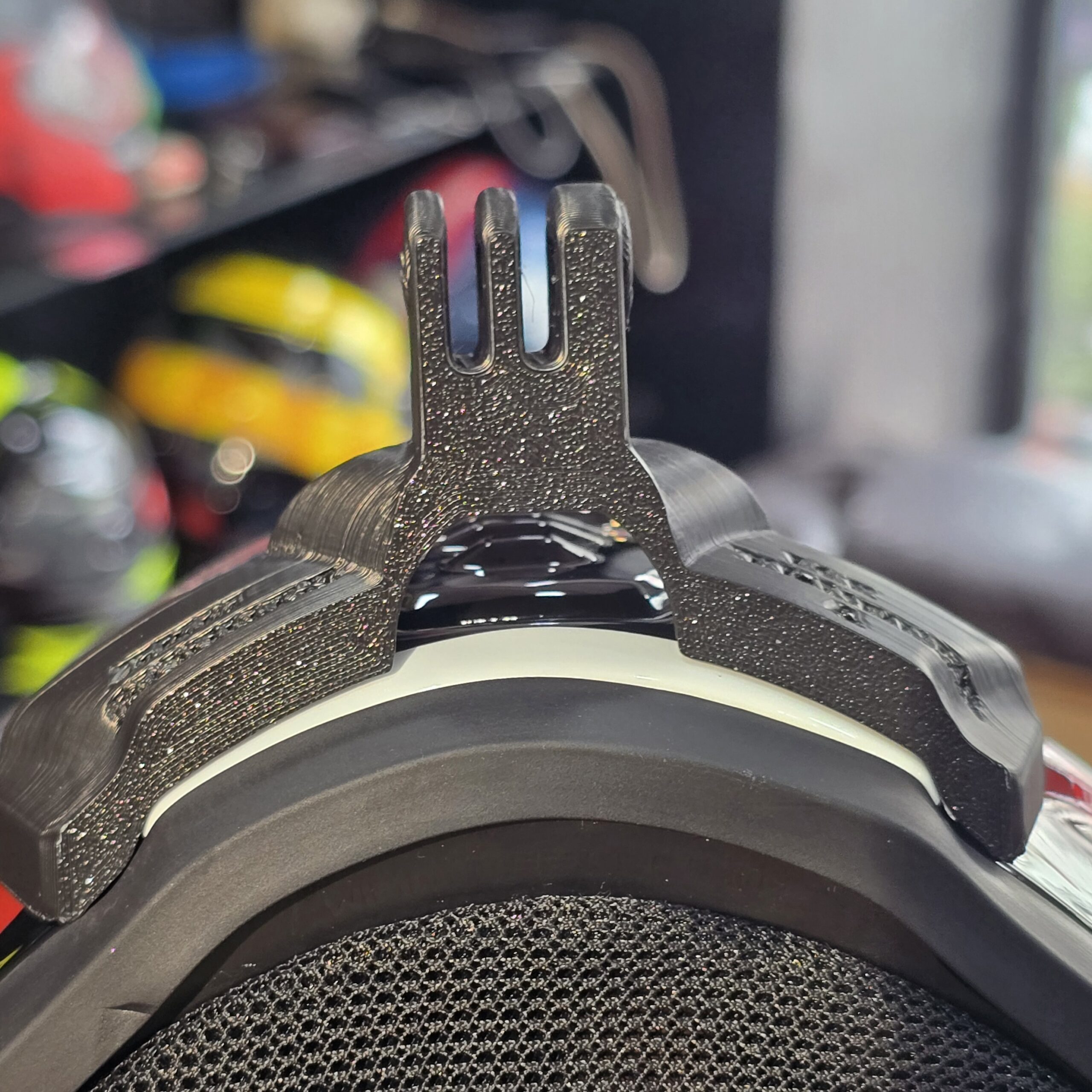Helmet Chin Mount for MT THUNDER 4 - Image 2